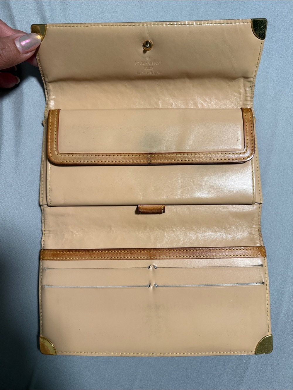 Louis Vuitton Murakami wallet in chain - Picture 2 of 4